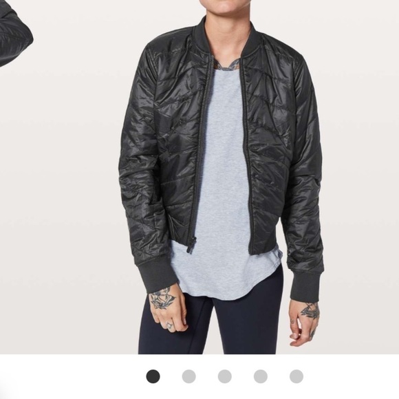 Lululemon Flip It & Reverse It Jacket
Black 4 - Picture 3 of 9